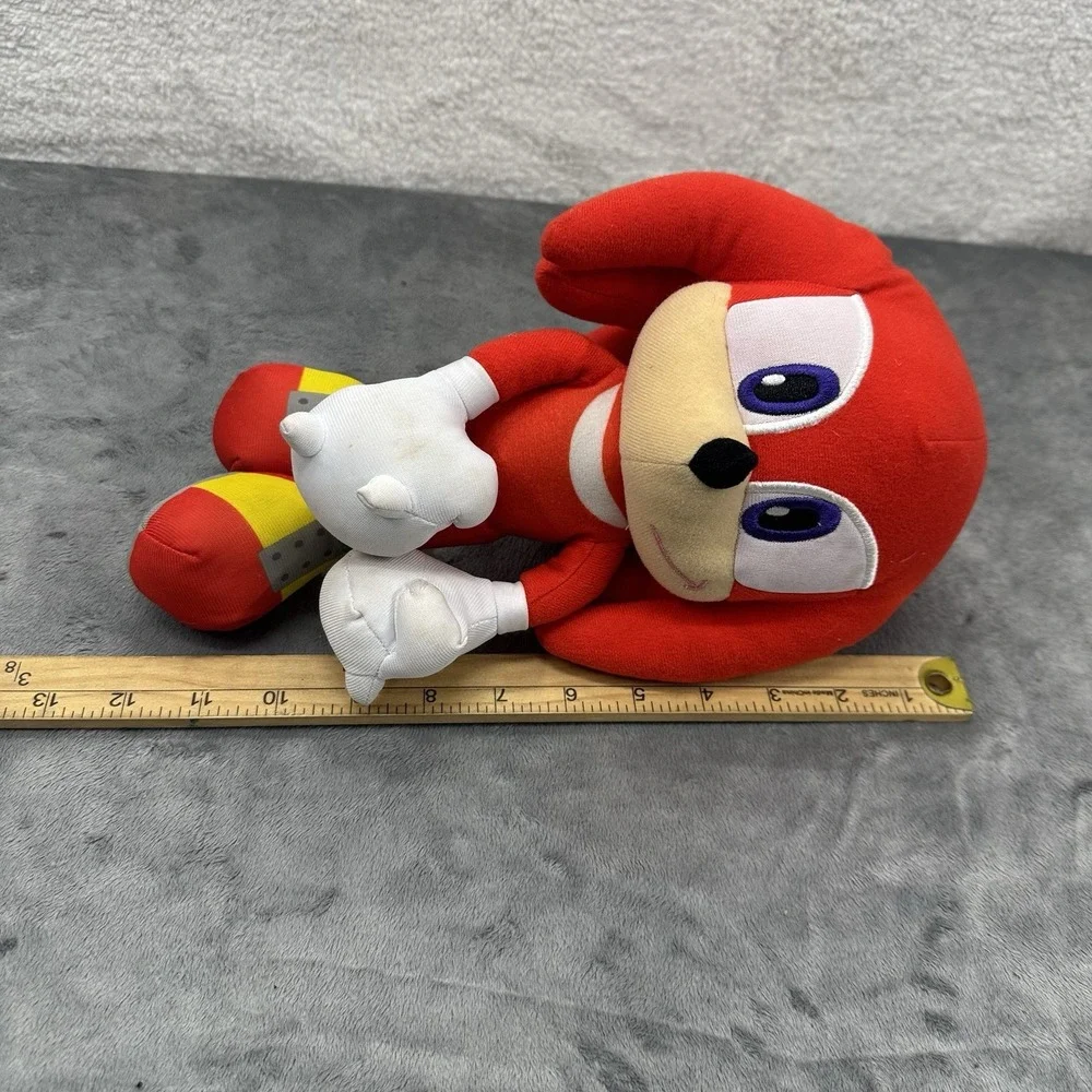 Authentic Sonic the Hedgehog KNUCKLES GRIN PLUSH Purple Eyes 12